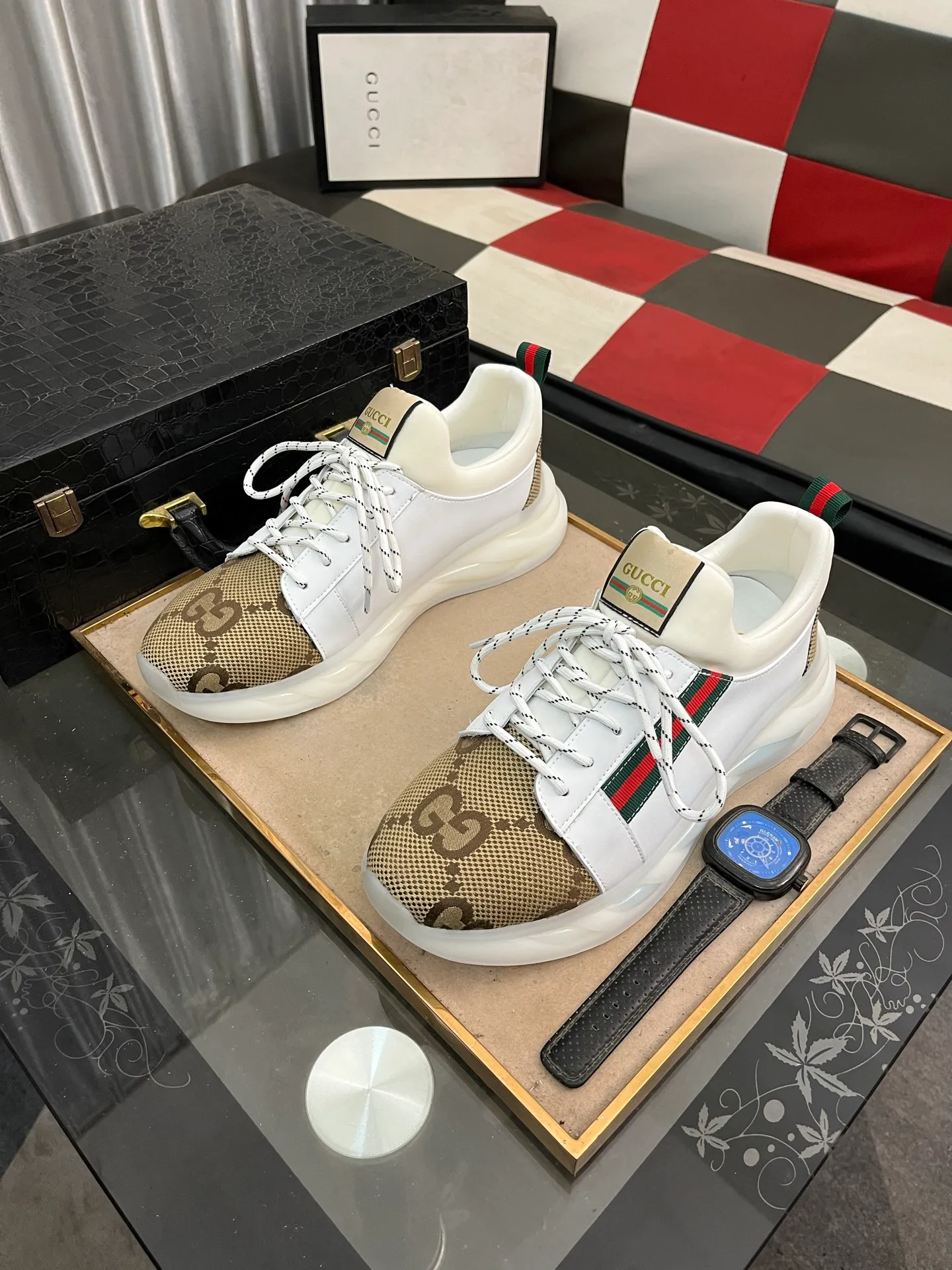 Men's shoes 💰440⌚️⌚️[GUCCI] The latest trendy men's casual shoes, the fabric is made of embossed cowhide imported from Italy, comfortable sheepskin lining + feet, the original outsole is wear-resistant and non-slip, high-level version, size: 38-442️⃣Colors available